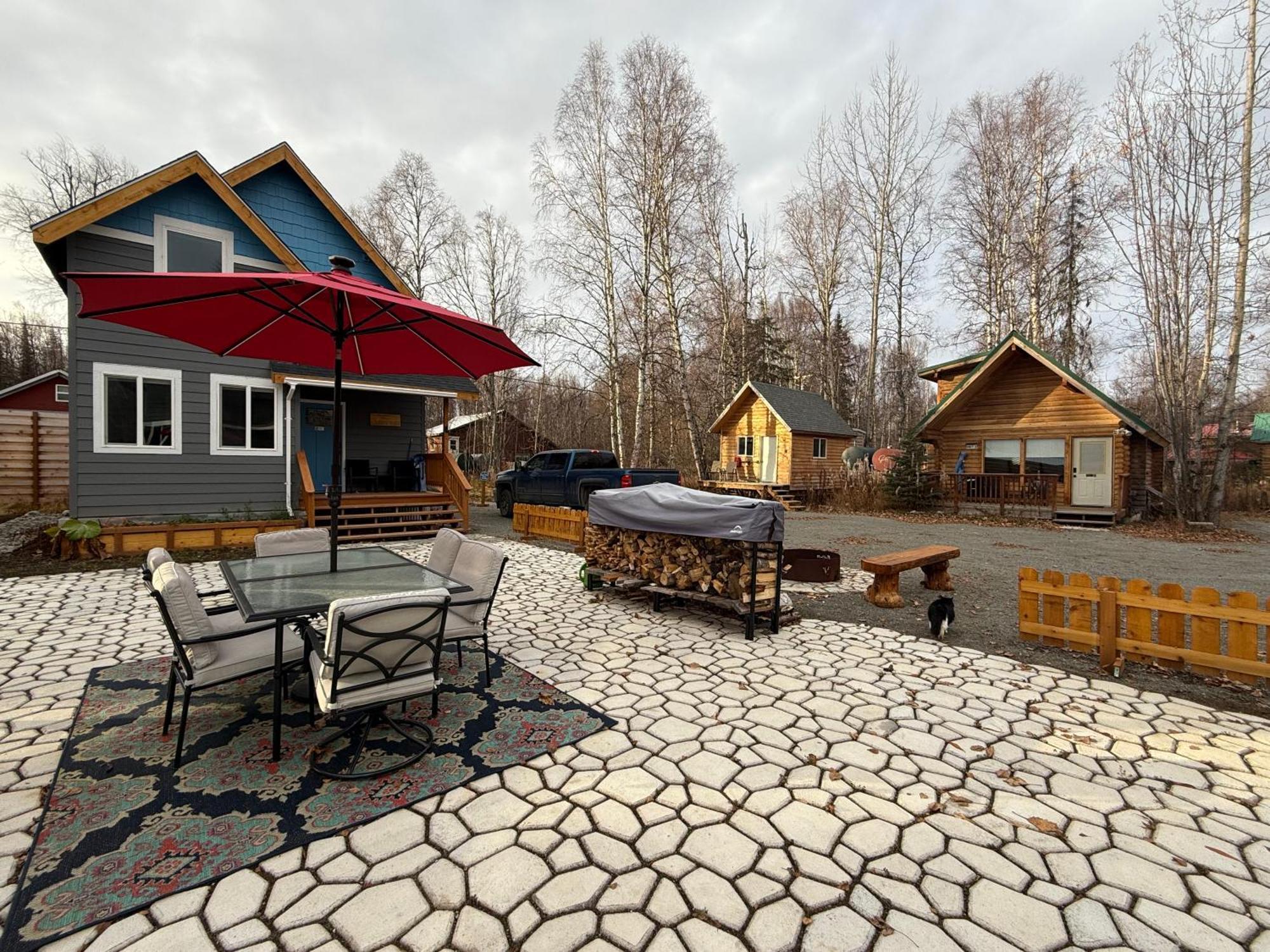 Talkeetna Log Cabin With Hot Tub Unit 2 Exteriör bild
