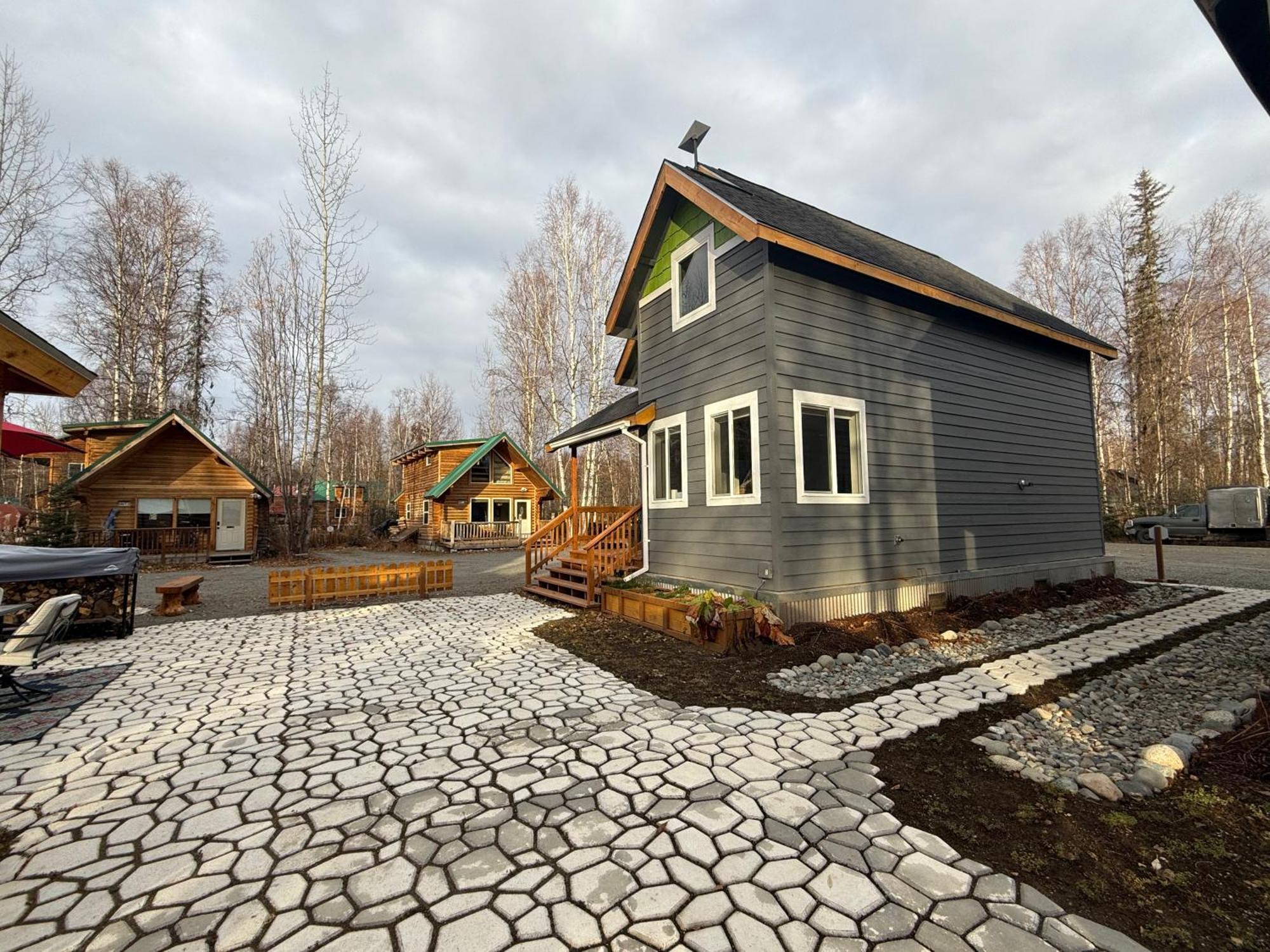 Talkeetna Log Cabin With Hot Tub Unit 2 Exteriör bild