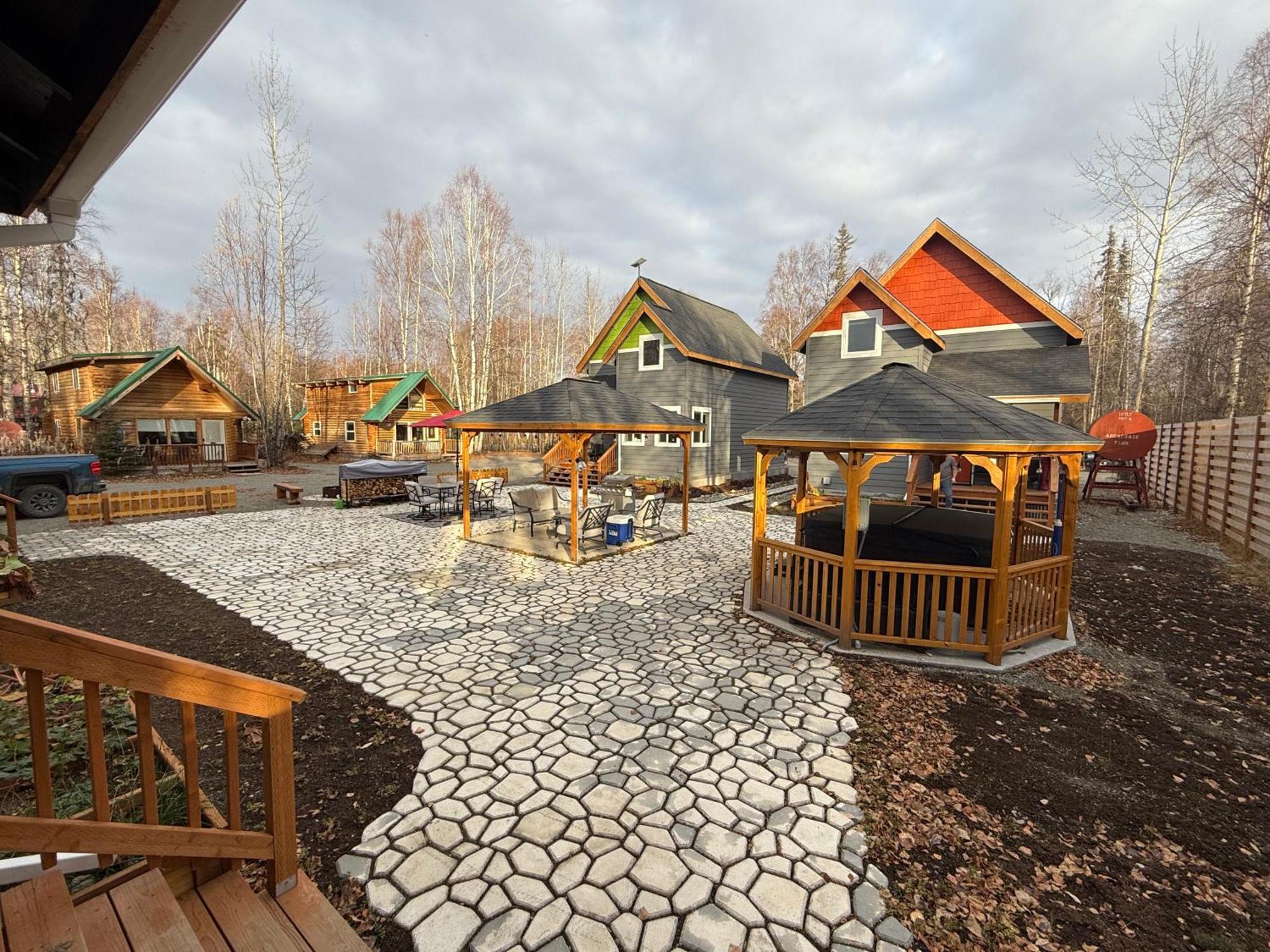 Talkeetna Log Cabin With Hot Tub Unit 2 Exteriör bild