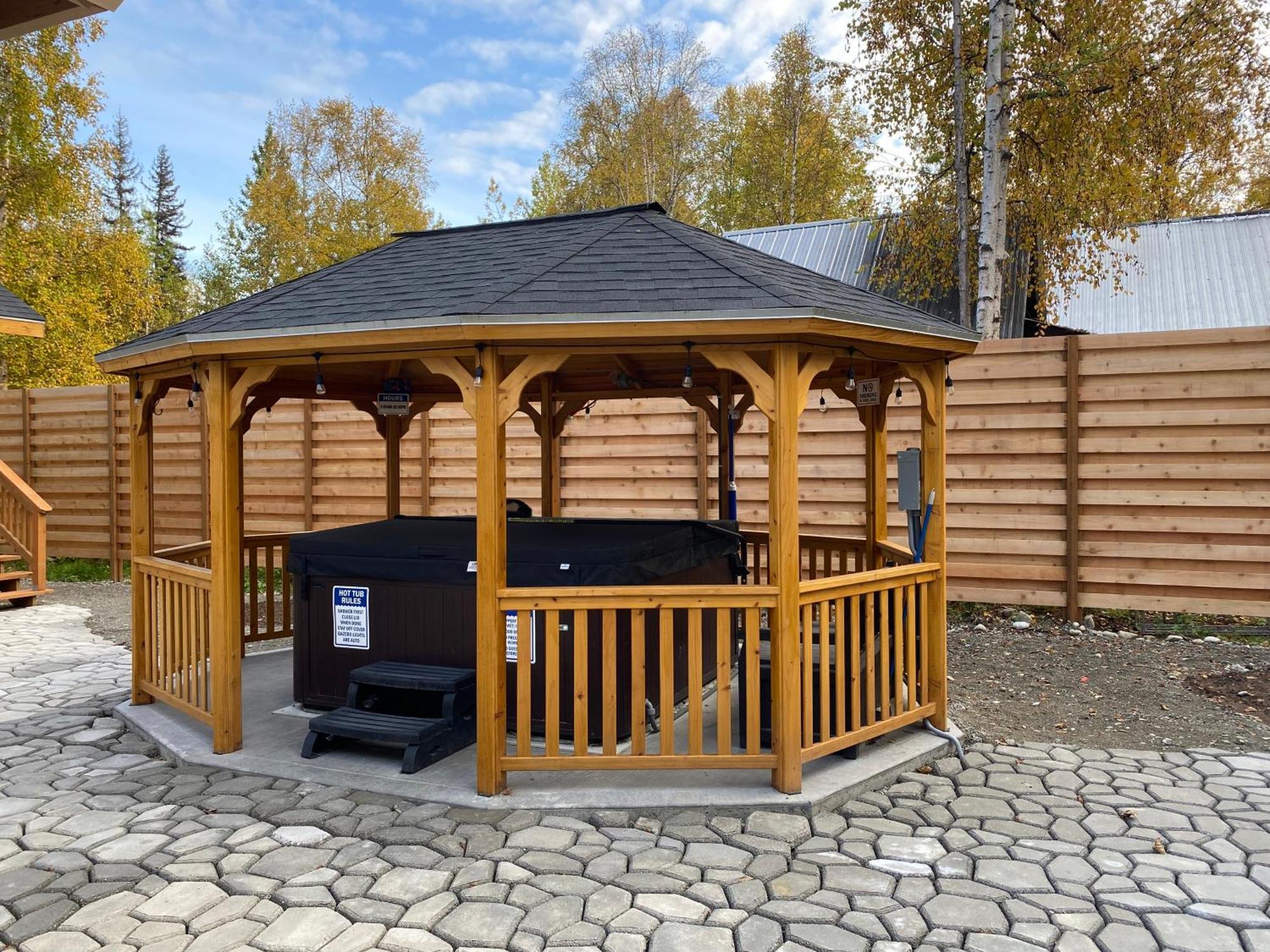 Talkeetna Log Cabin With Hot Tub Unit 2 Exteriör bild